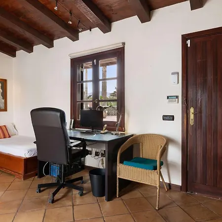 Casa de Férias Authentic Canarian Estate By Bayside Tías