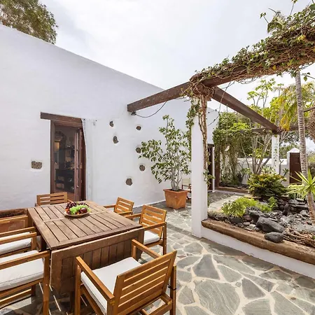 Semesterbostad Authentic Canarian Estate By Bayside *