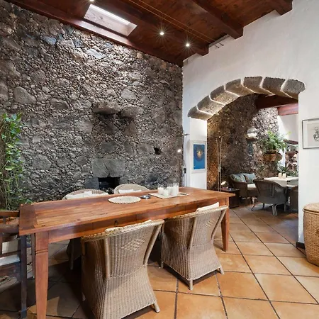 Casa de Férias Authentic Canarian Estate By Bayside